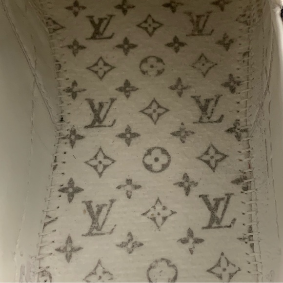 Louis Vuitton Trocadera Slip one - Picture 8 of 12